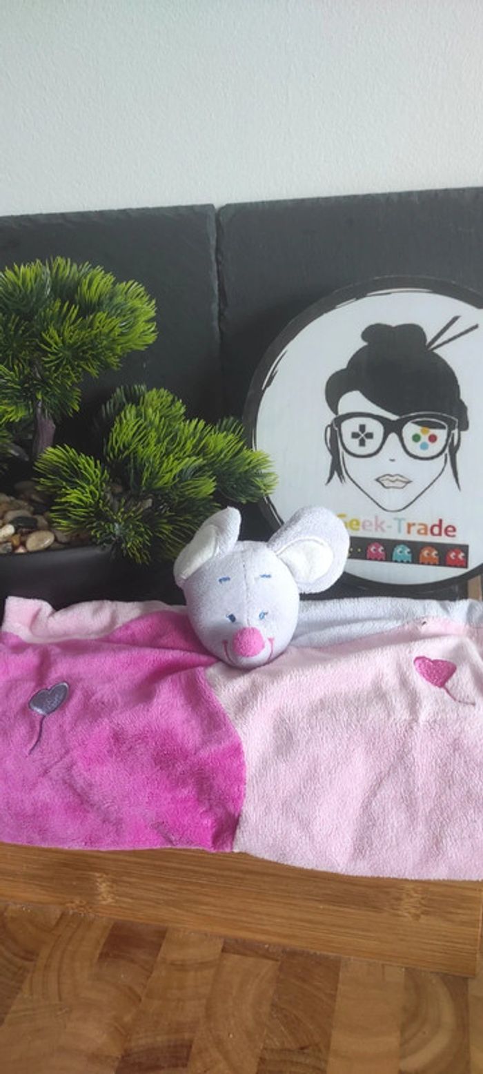 Doudou plat souris doukidou Dou Kidou violet Rose coeur ballon blanc Mauve