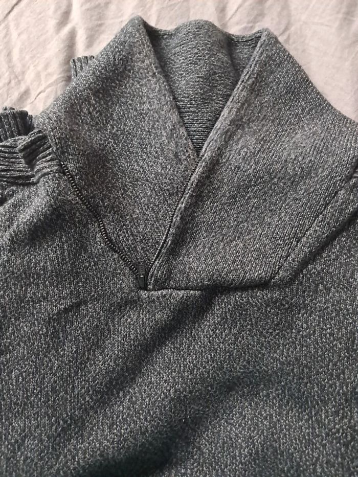 Pull noir avec col fermeture - photo numéro 4