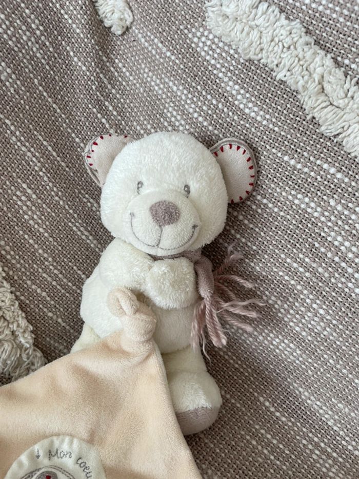 Peluche Doudou mouchoir 18cm Pommette ours blanc et beige très bon état - photo numéro 2