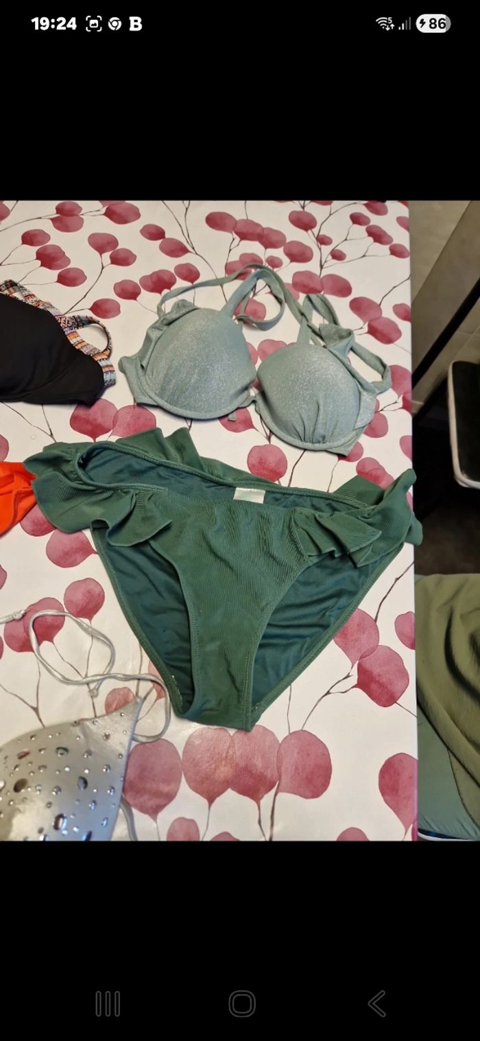 Lot maillot de bain toute taille - photo numéro 4