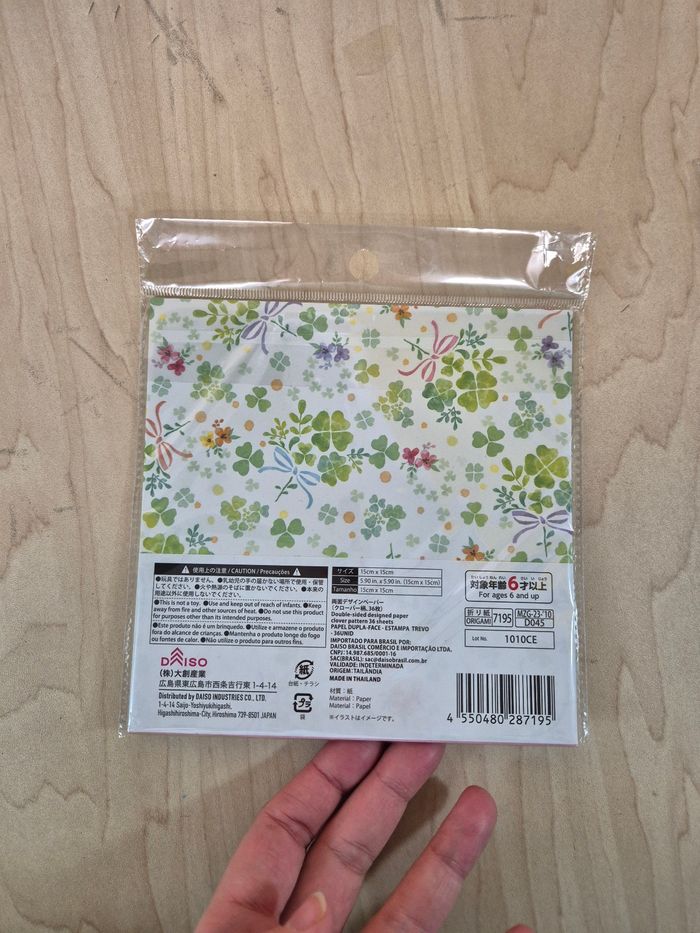 Papier Origami Daiso "Clover Pattern" - photo numéro 2
