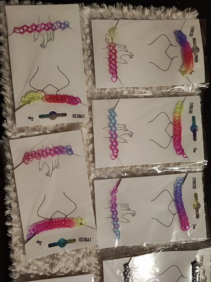 Lot de plus de10 paquets de 2 articles collier et bracelet