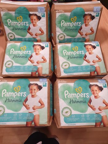 6 paquets Pampers Harmonie T5
