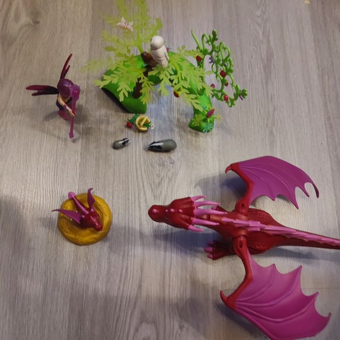 Playmobil 9134 gardienne des fées avec dragons manque des fleurs