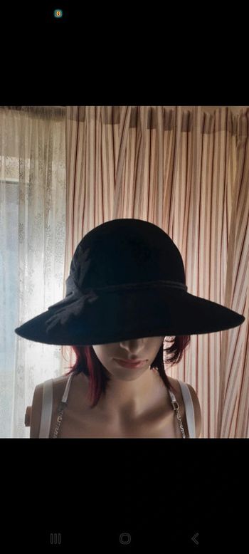 Chapeau femme noir en 100% laine 56cm