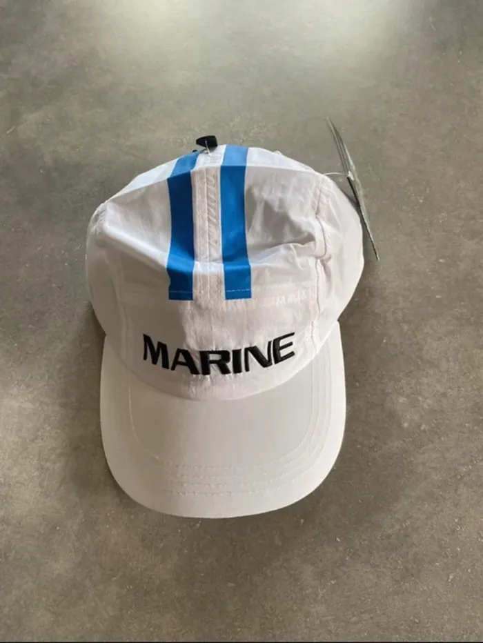 Casquette one piece