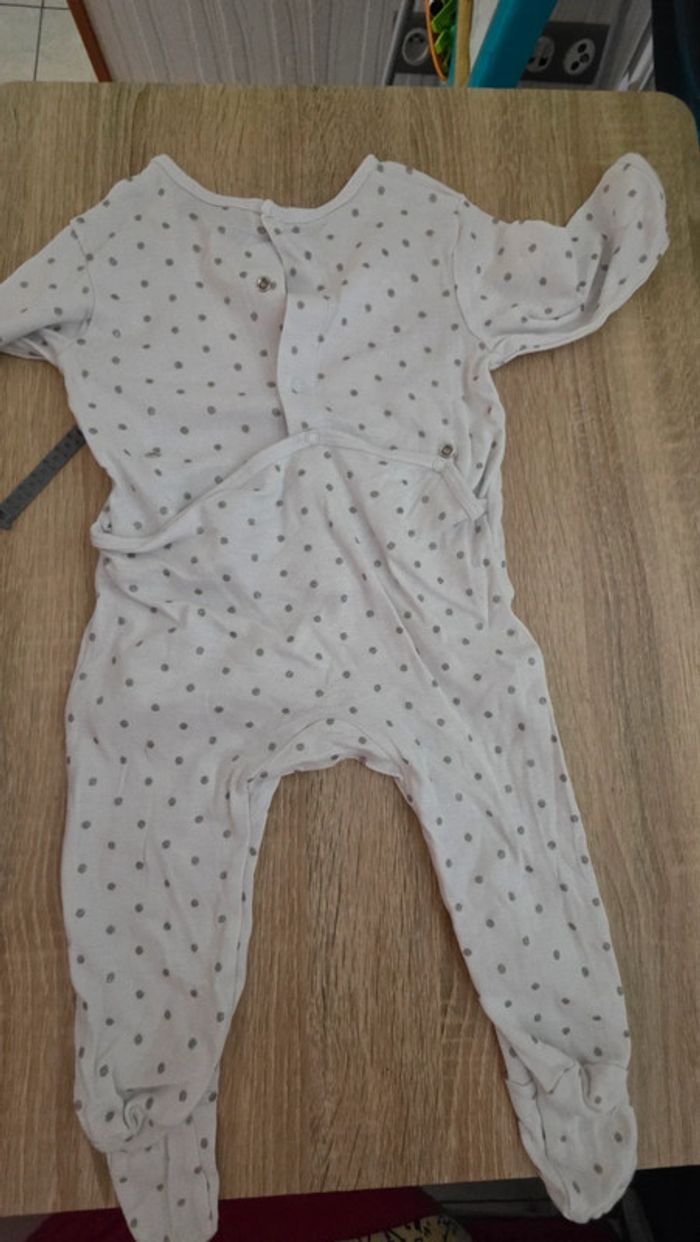 Pyjama 6 mois - photo numéro 2