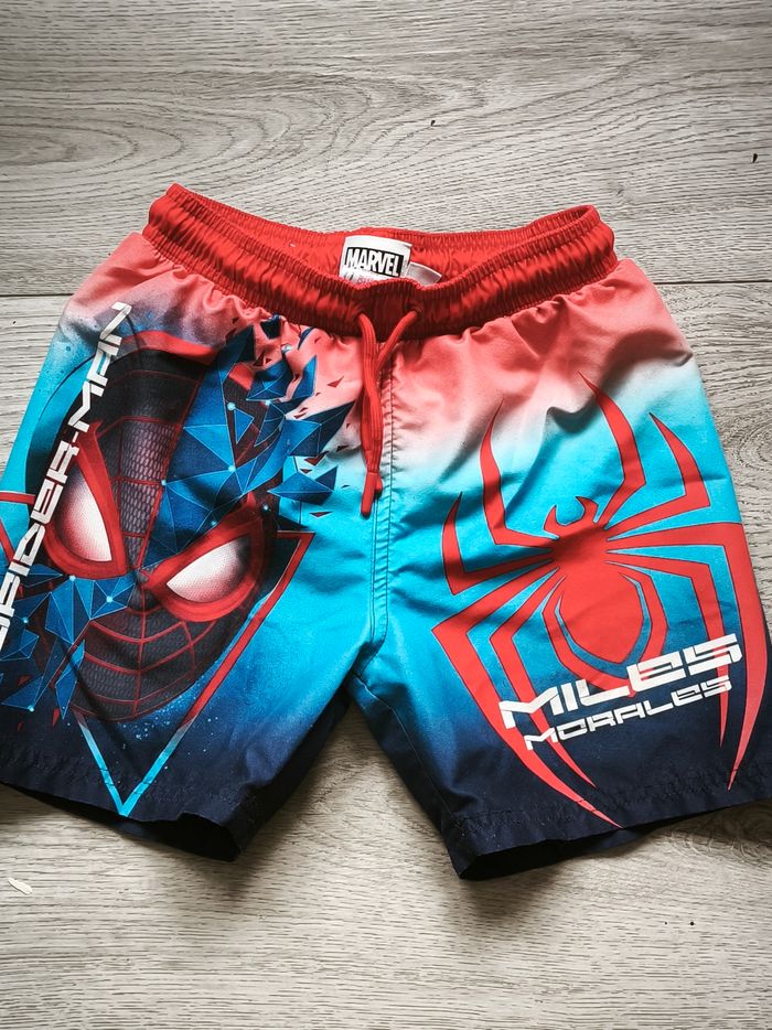 Short maillot