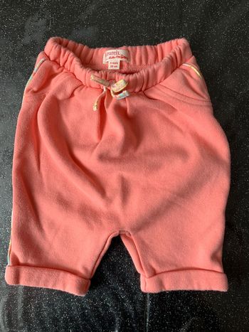 Pantalon du pareil au même