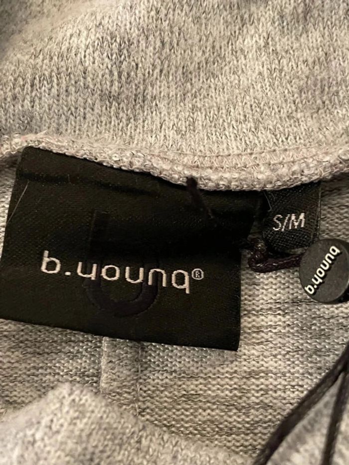 Superbe pull manches courtes gris ample - photo numéro 8