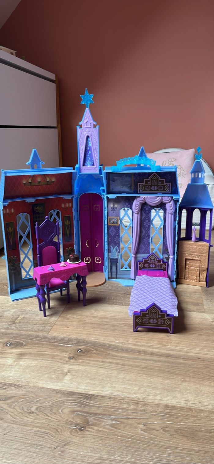 Château Reine des neiges Disney