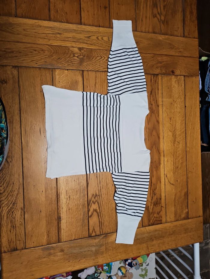 Pull rayé 6 ans - photo numéro 4