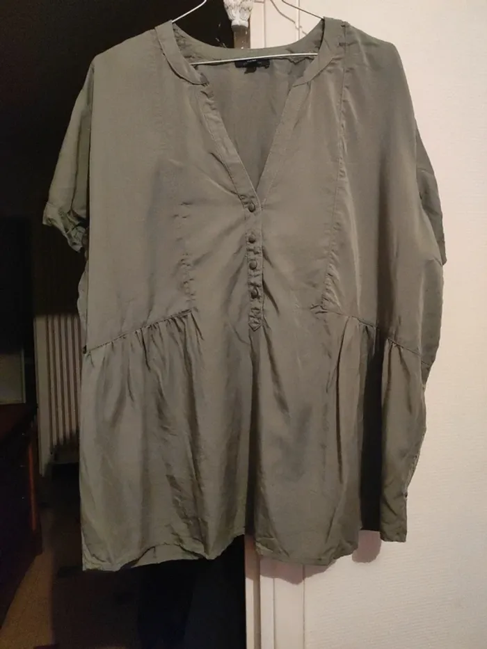 Blouse kaki