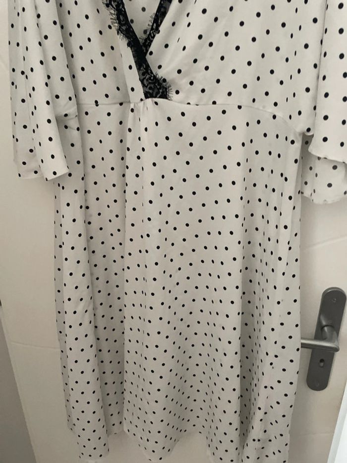 Robe t 52 - photo numéro 3