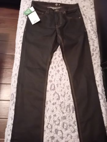 Jean slim anti pluie  taille 38