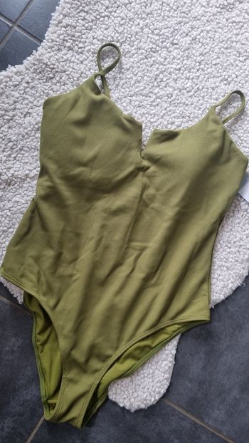 Maillot de bain 1 piece neuf vert 46 XXXL