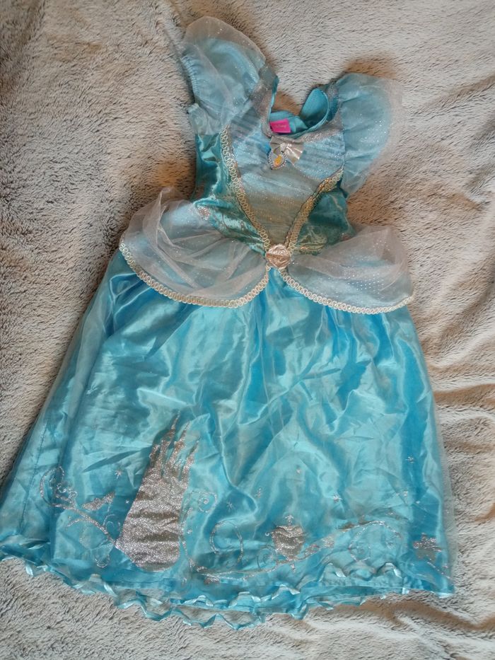Déguisement cendrillon 7 8 ans