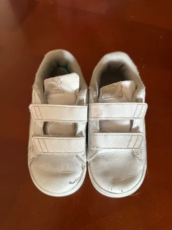 Baskets blanches, puma, taille 26