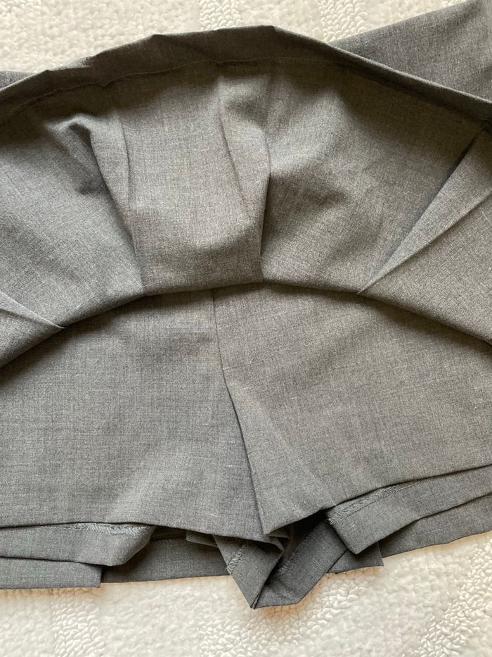 Jupe short Zara T44 - photo numéro 4