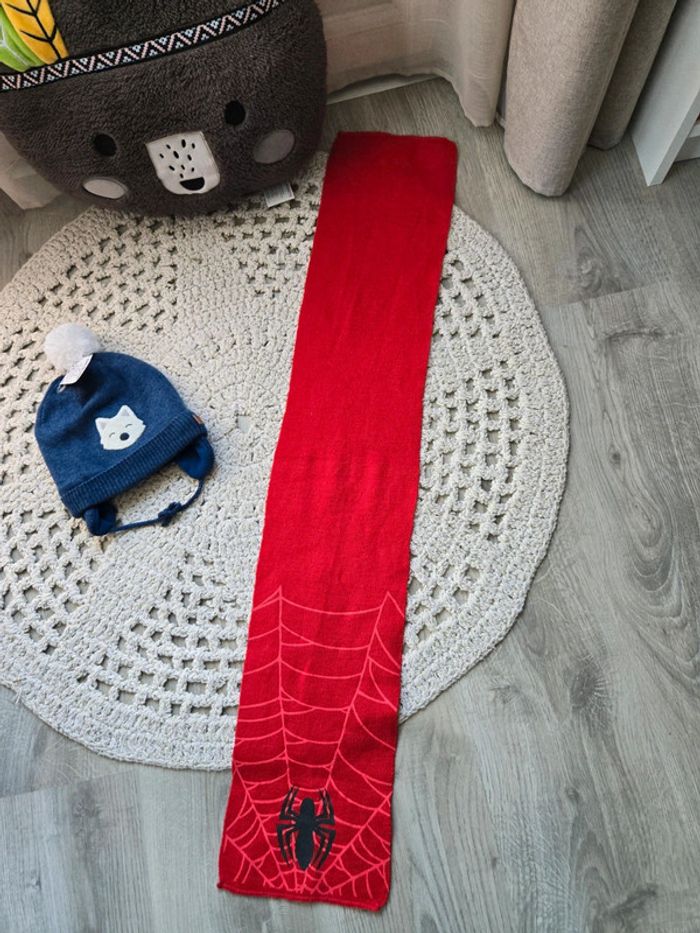 Boy: bonnets et écharpe Obaïbi + Spiderman 3 ans neufs - photo numéro 4
