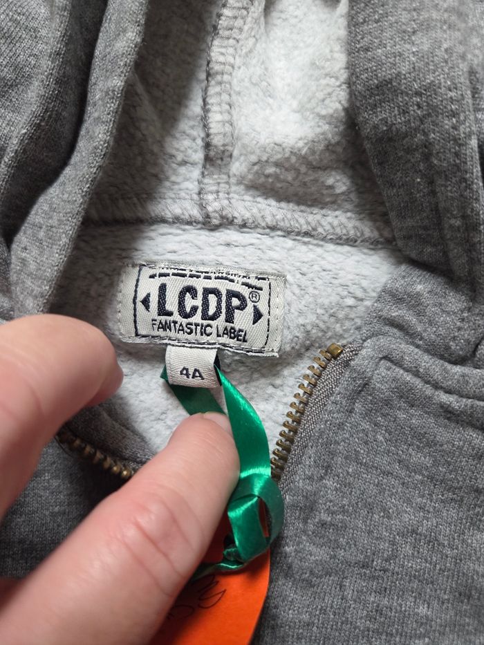 Gilet zippé à capuche 4 ans - photo numéro 4