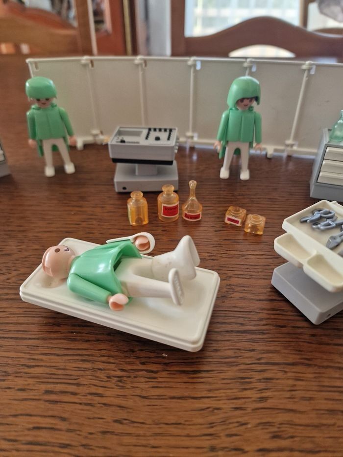 Blo opératoire playmobil