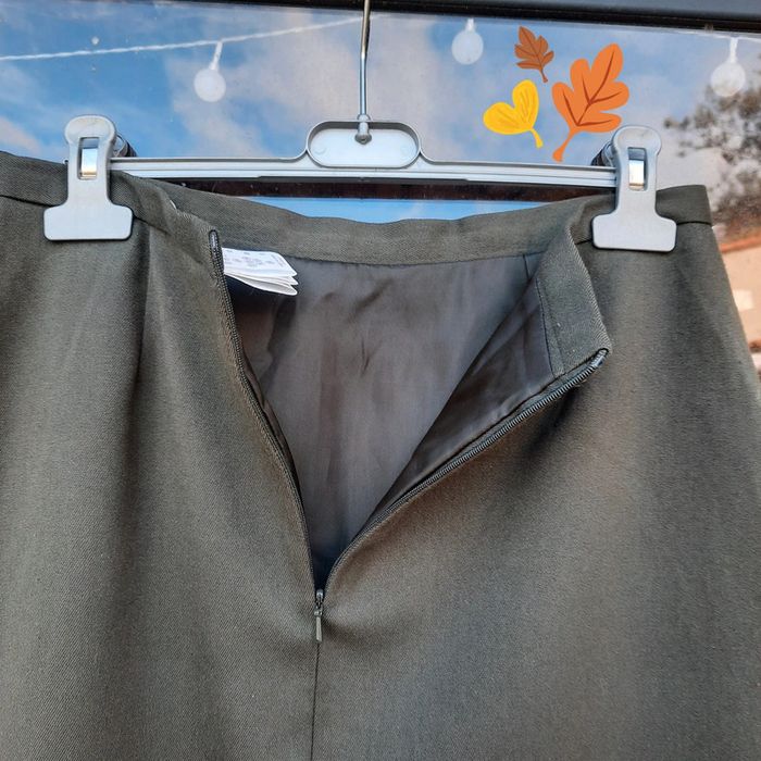 Jupe kaki doublée chaude droite T 40 - photo numéro 3