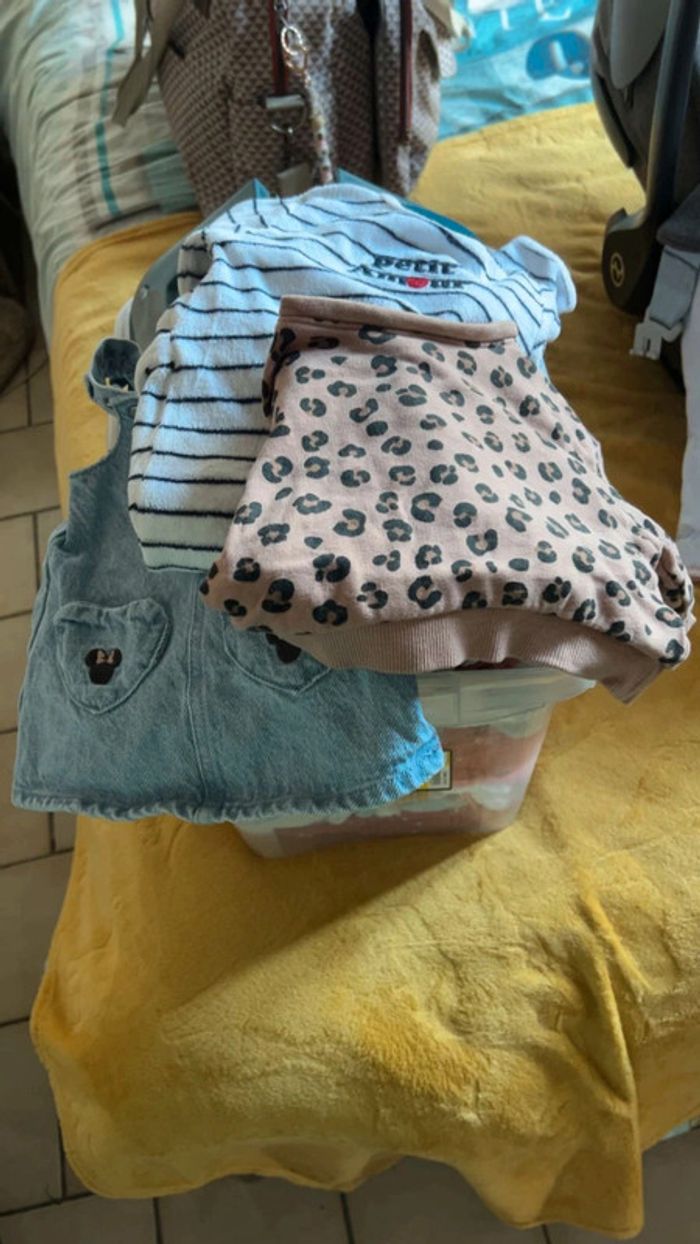 Lot revendeur vêtements bébé - photo numéro 2