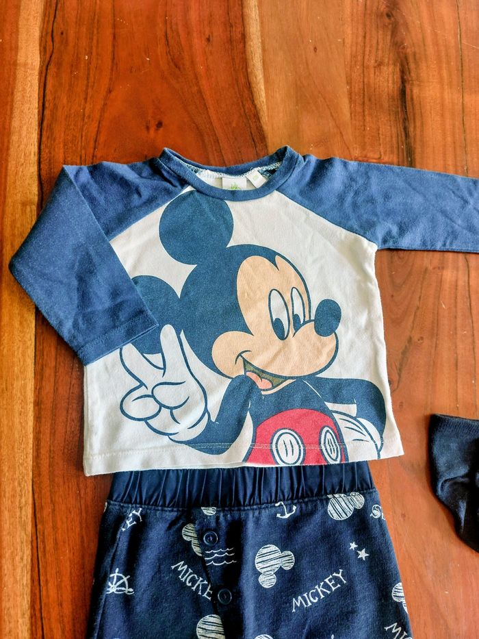 Ensemble Mickey taille 6 mois - photo numéro 4