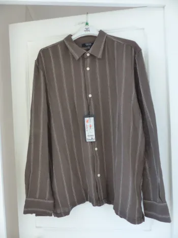 très belle chemise en XXL