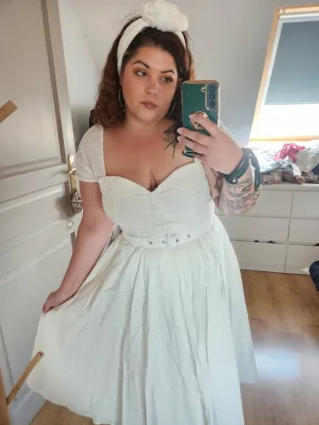 Robe circle broderie anglaise miss candyfloss