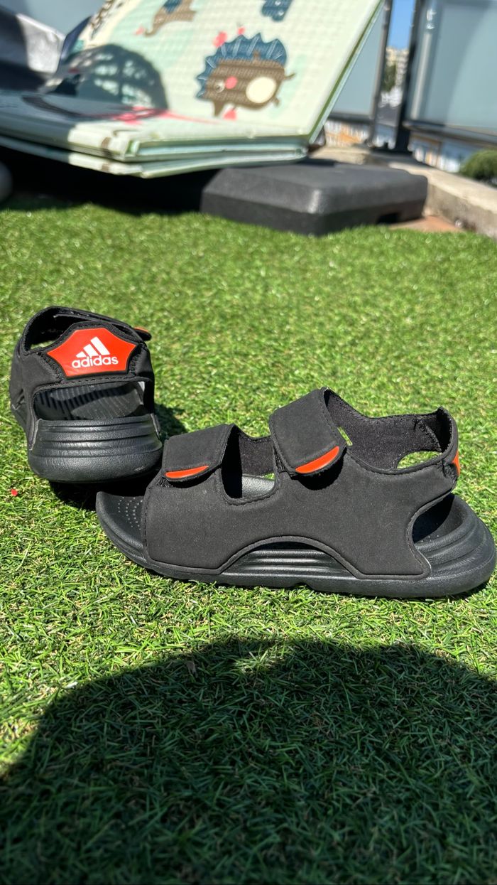 Chaussures adidas