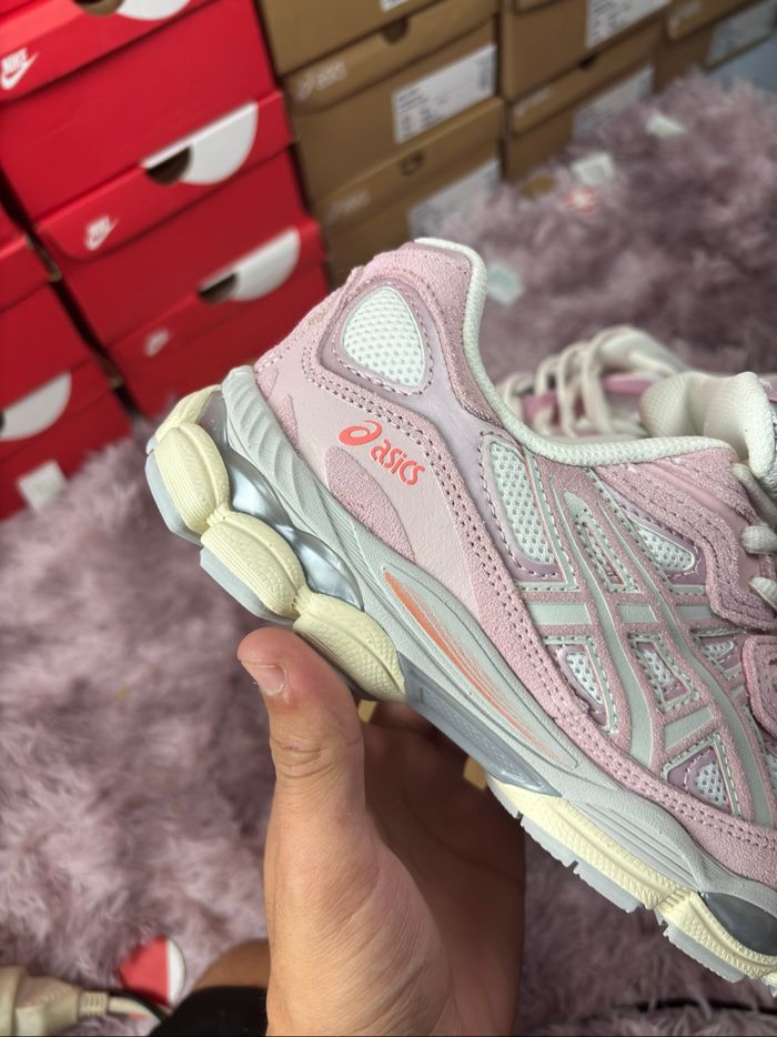 Asics gel NYC pink cream neuve taille 43,5 - photo numéro 2
