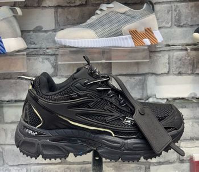 Off White