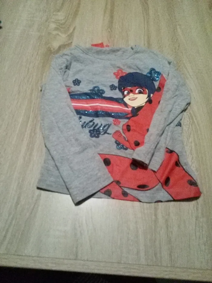 Haut de pyjama miraculous