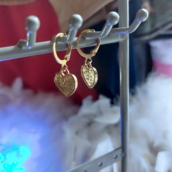 Magnifiques boucles doreilles neuves
