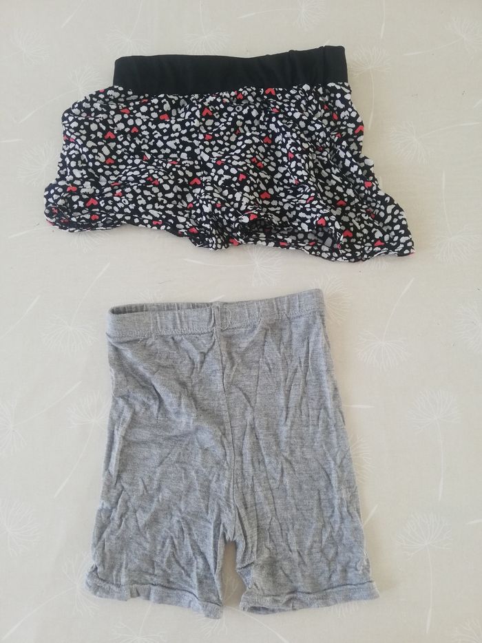 Lot 2 shorts 10 ans marques diverses neuf 5€