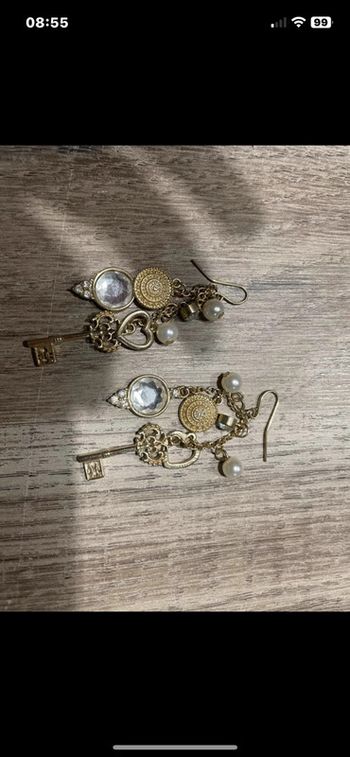 Boucles d’oreilles perles et clé vintage
