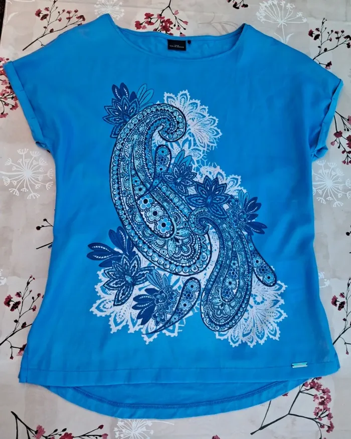 Superbe tee-shirt bi-matière 👕 bleu à motifs - T40/L - Sixth sense