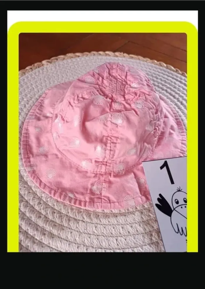 Chapeau neuf 1 mois - photo numéro 2