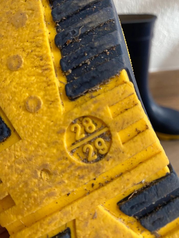 Paire de bottes 28 / 29 offertes - photo numéro 4