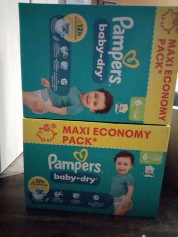Lot 160 couches pampers baby dry taille 6