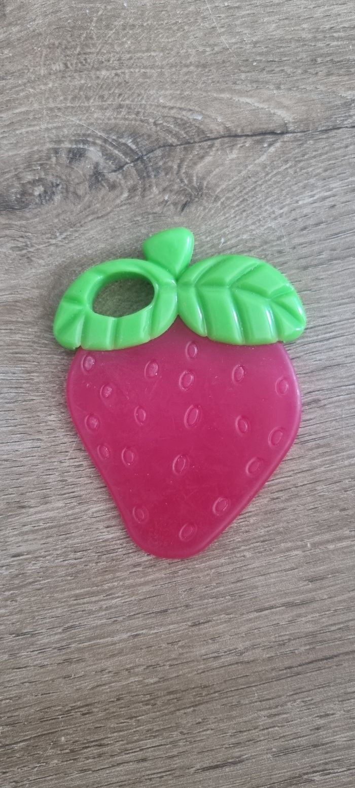 Lot anneaux de dentition 🍓🍇 - photo numéro 4