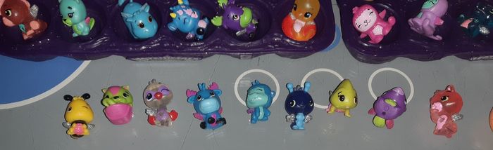 Lot de 57 figurines Hatchimals - photo numéro 6