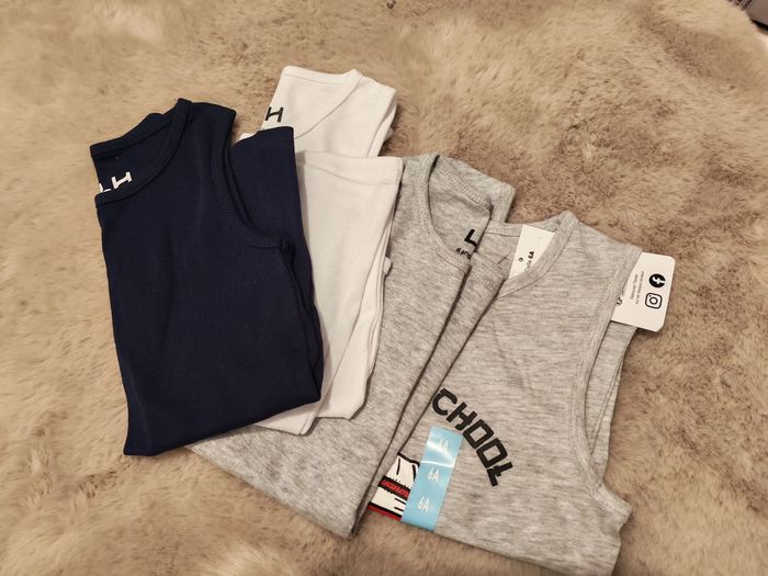 Lot de vêtements garçon 6 ans plus de 40 Vêtements - photo numéro 4