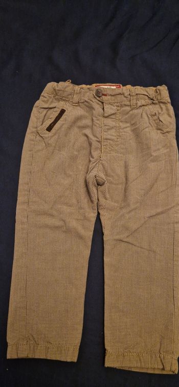 Vend pantalon bebe moutarde