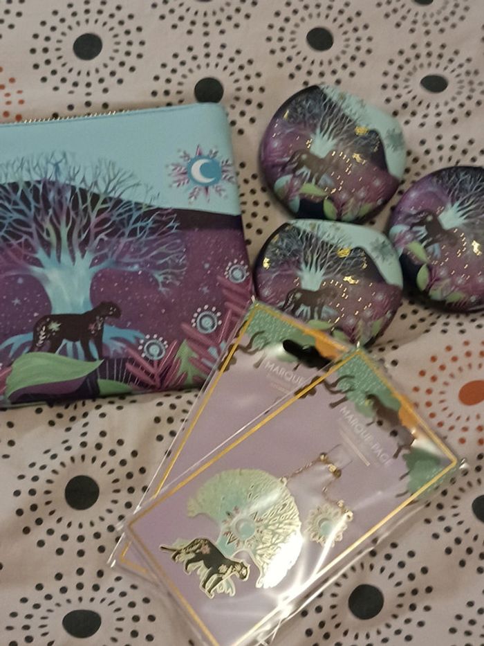 Pochette × miroir de poche × marque page - photo numéro 6