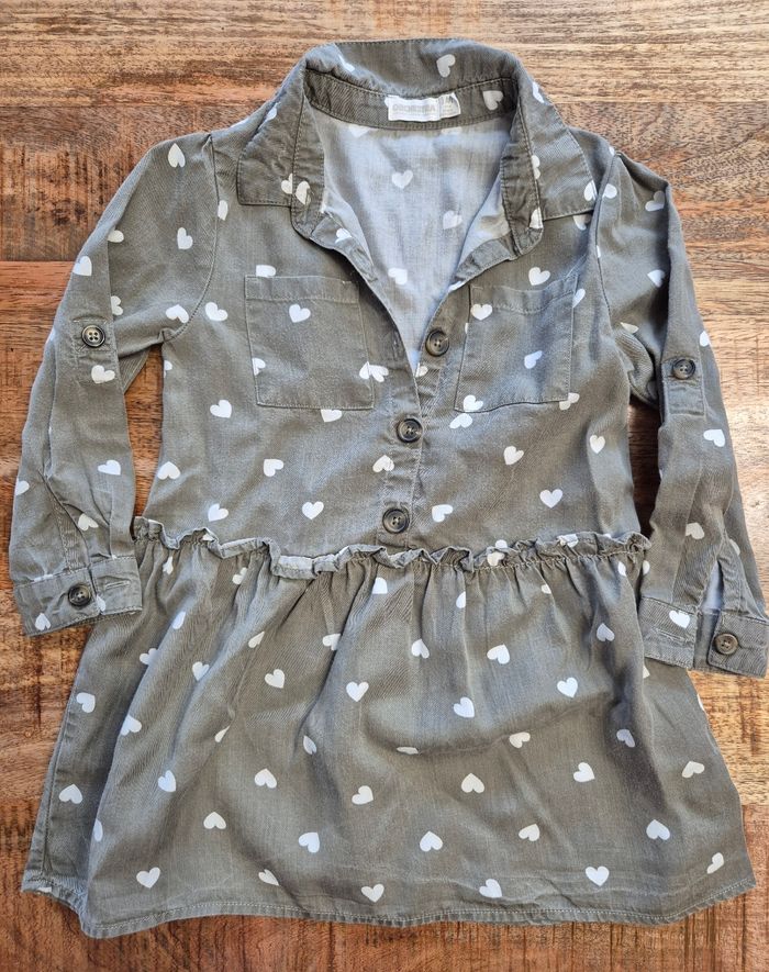 Belle Robe motif cœur kaki 3 ans