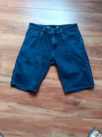 Bermuda T 40