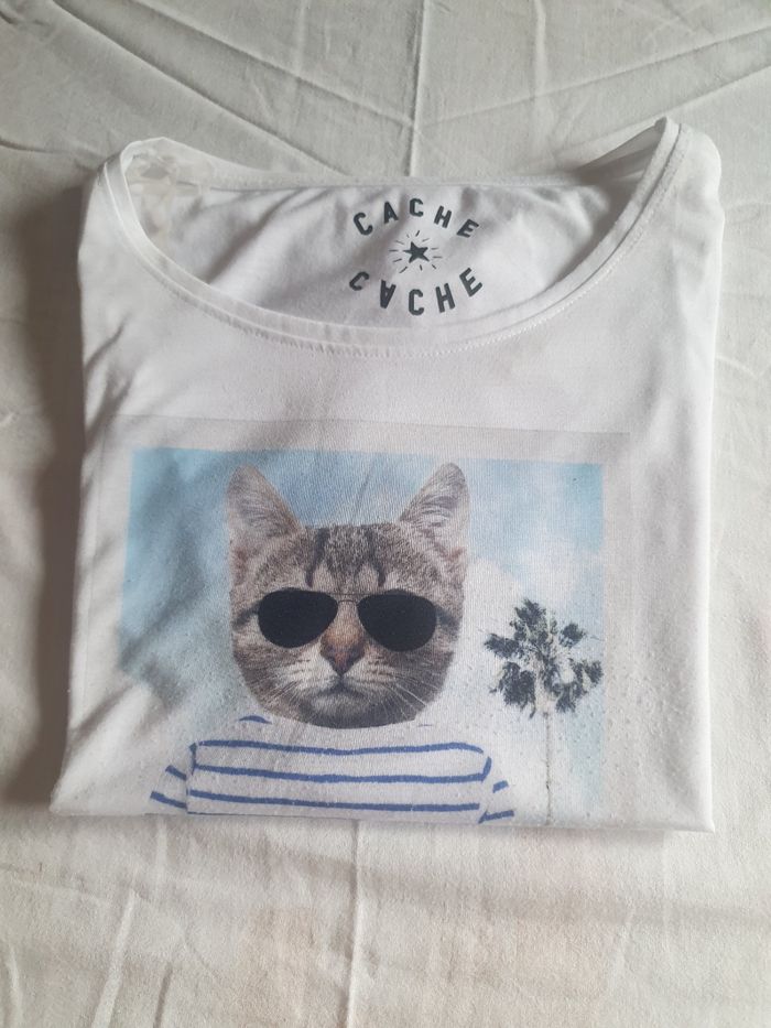 Tee shirt cache cache
